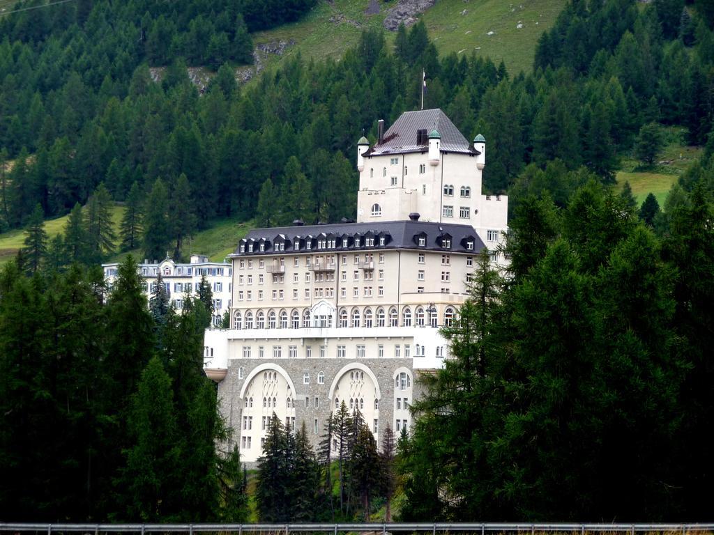 Schloss Hotel & Spa Понтрезина Экстерьер фото